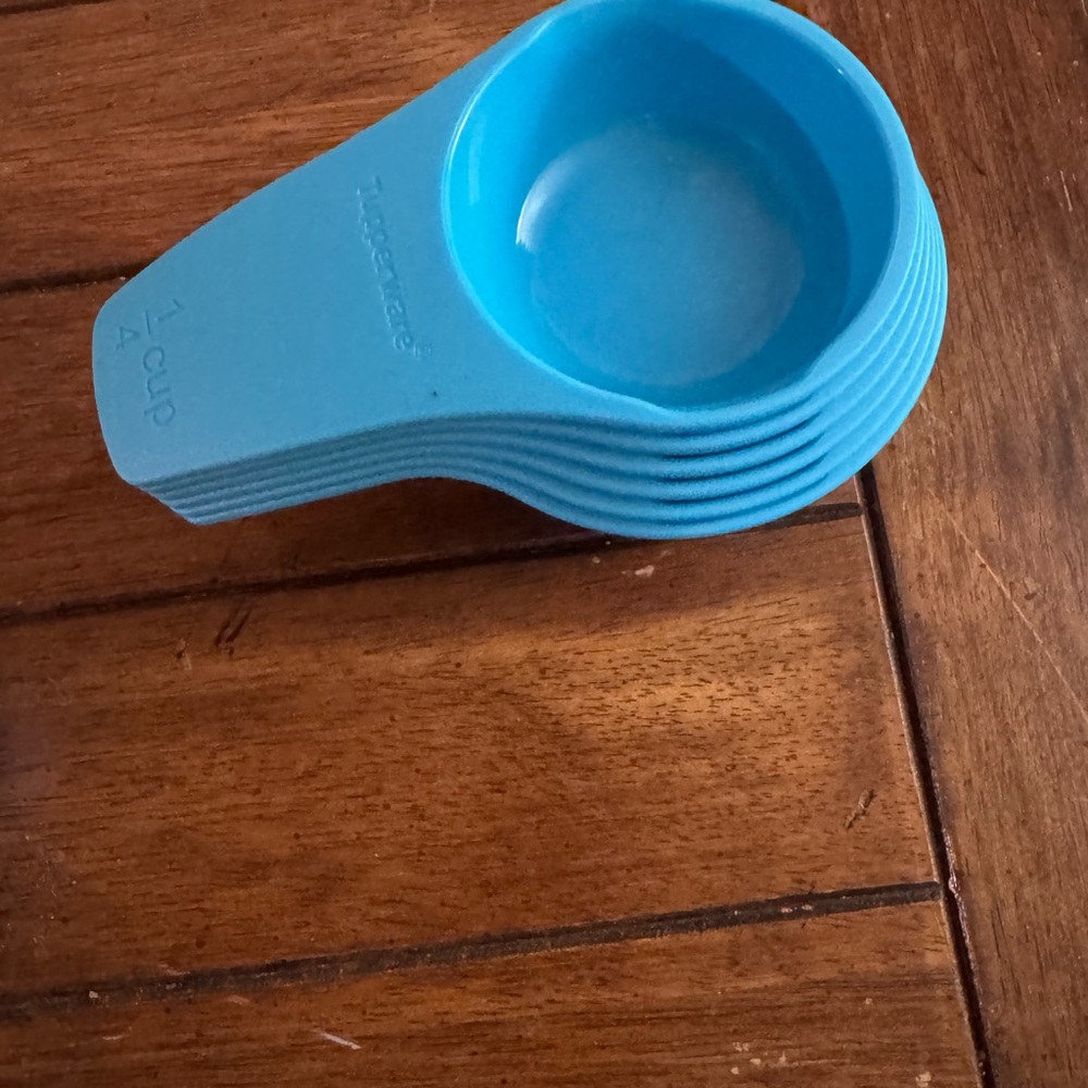 Tupperware Aqua Measuring Cup Set New